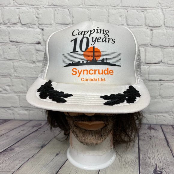 Vintage Trucker Oilfield Hat Mesh Cap Leaf White Capping 10 Year Syncrude Canada - Picture 1 of 10